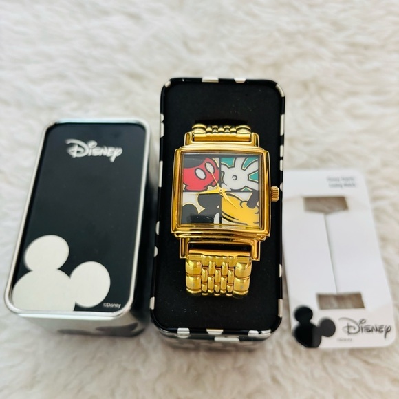 Disney Gold Mickey Mouse Watch main image 12